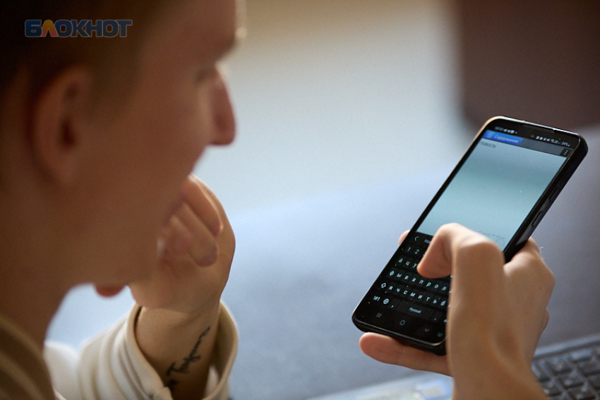 Телефоны и планшеты ставропольцев могут досматривать пограничники при необходимости