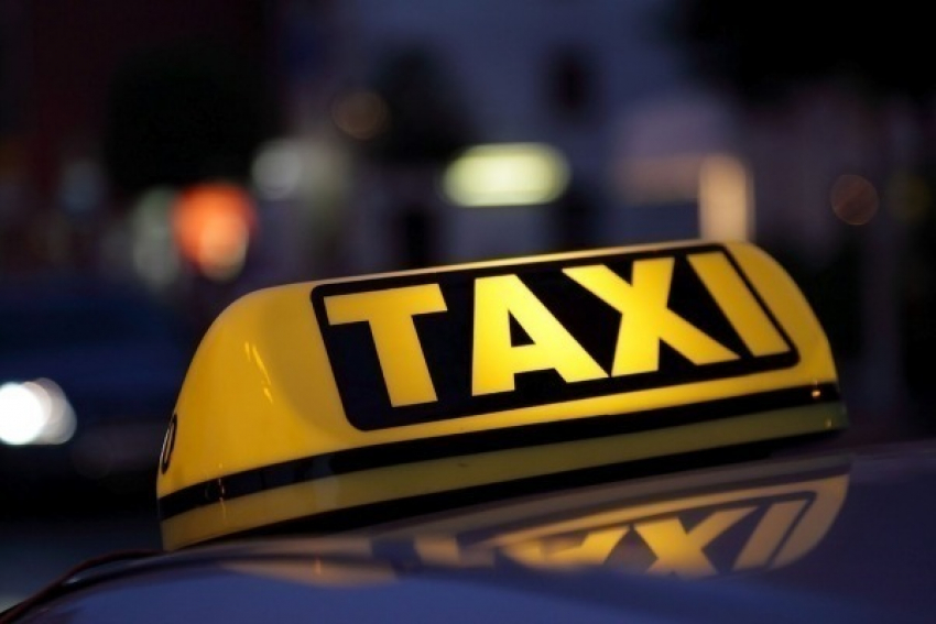 В Ставрополе молодые люди решили не платить таксисту, а избить его