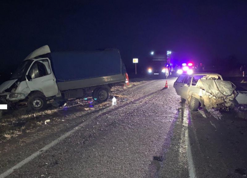 На Ставрополье водитель-бесправник спровоцировал аварию с тремя пострадавшими 