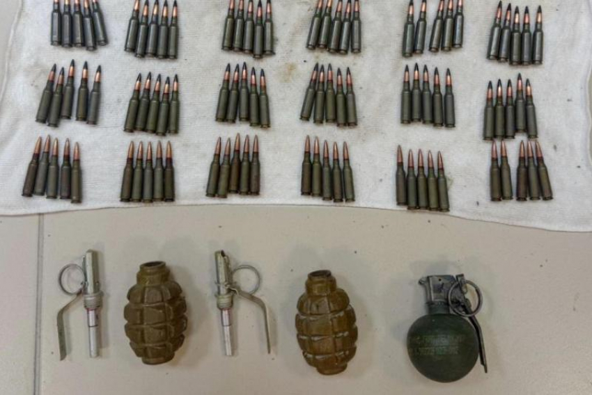 Автомат Калашникова в схроне и «граната» на празднике: два жителя Ставрополья собрали целый букет «уголовок»