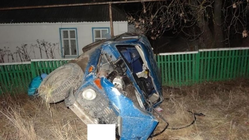 На Ставрополье водитель «Нивы» погиб от столкновения с деревом