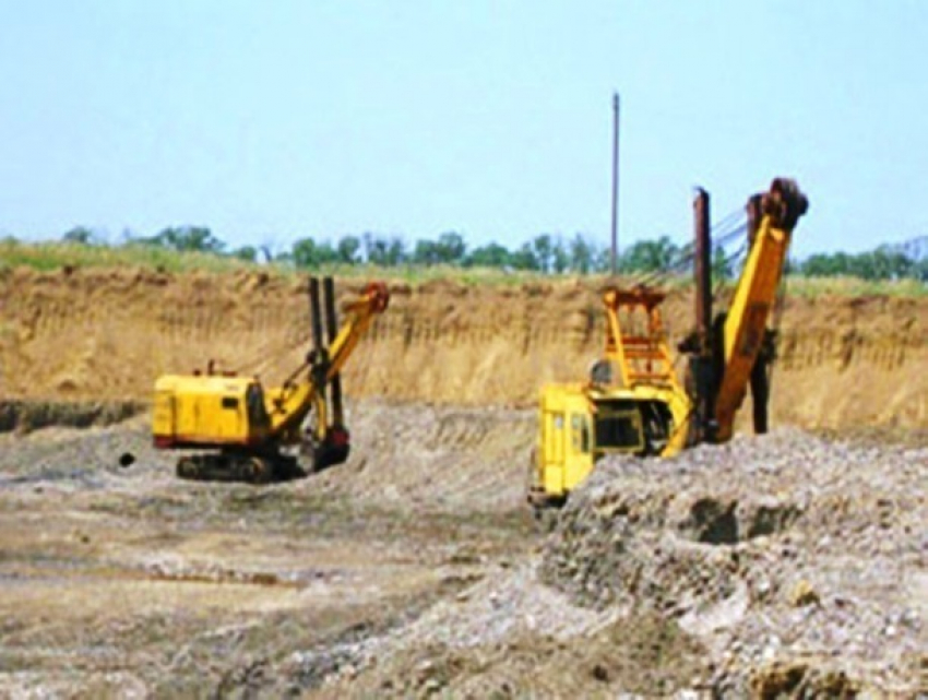 Миллионные долги по зарплате выплатили работникам «Кочубеевского карьера» после ареста «Land Cruiser» и счетов предприятия на Ставрополье