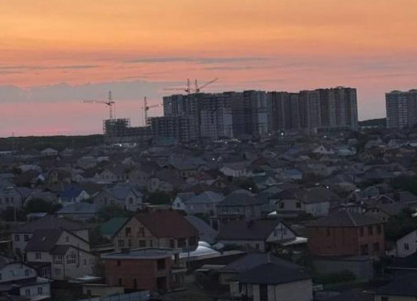 Взрывы и сирены услышали жители юга Ставрополя во время режима атаки БПЛА утром 26 июля 