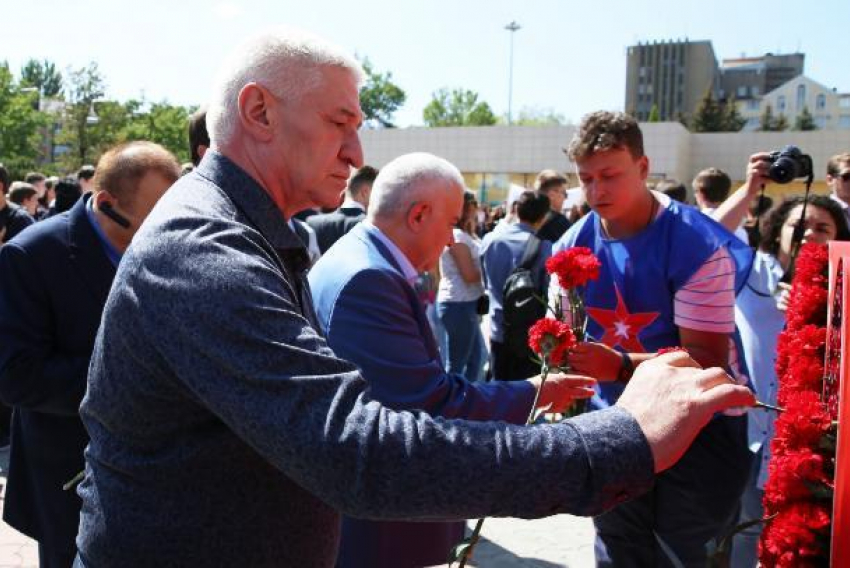 На митинге в Ставрополе почтили память жертв терроризма 