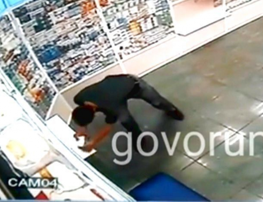 "Поддатый» мужчина украл из аптеки пожертвования для больных детей на Ставрополье 