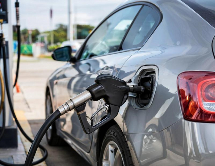 Жители Ставрополья стабильно тратят на бензин около 4,5 тысячи рублей в месяц