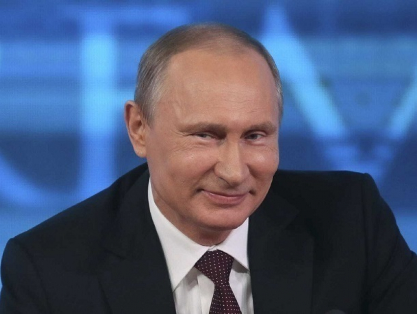 Владимир Путин пожелал хорошо отдохнуть участникам молодежного форума «Машук-2017"
