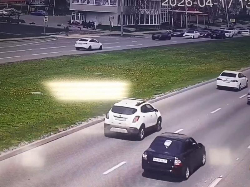 За опасные понты на дороге в Ставрополе водители свадебного кортежа схлопотали более 20 протоколов