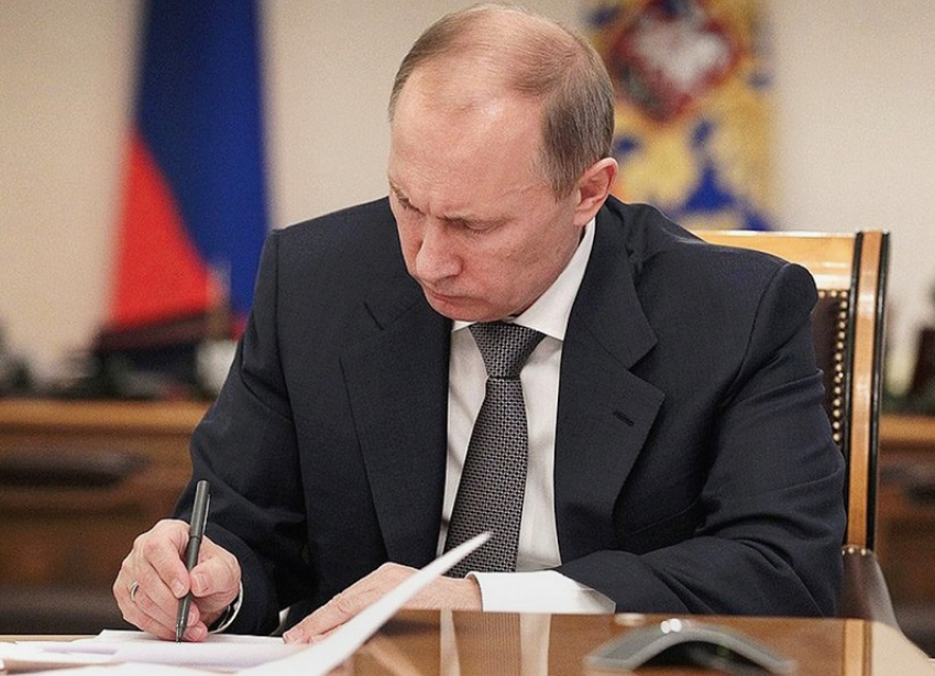 Президент России подписал указ о назначении выборов депутатов Госдумы VIII созыва