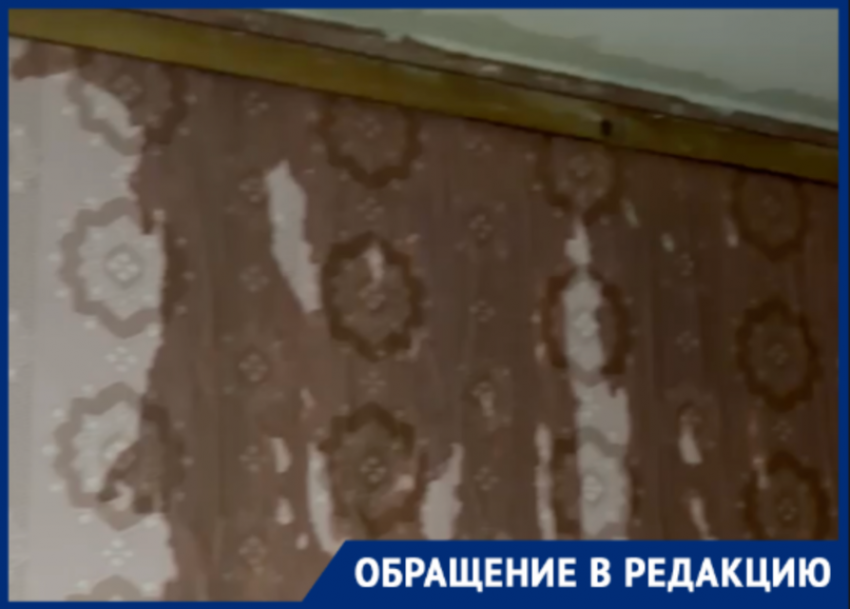 Вода текла из розеток и потолков: ливень в Ставрополе затопил квартиры и надежды людей на улице Космонавтов