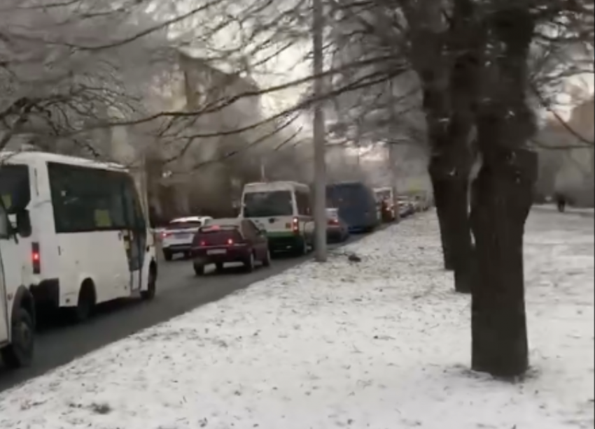 Замминистра дорожного хозяйства Ставрополья Борис Борисов прокатился на городском общественном транспорте