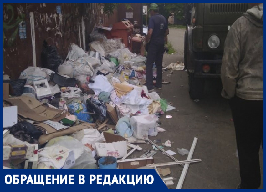 «Крайних не найти»: в Ставрополе улица Шпаковская «тонет» в мусоре