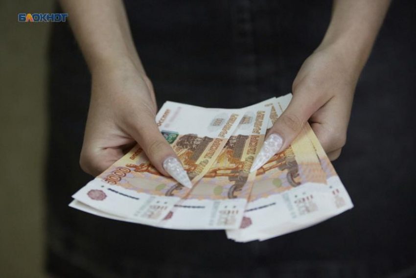 Ставропольчанка продавала постельное белье и украла у покупателя деньги 