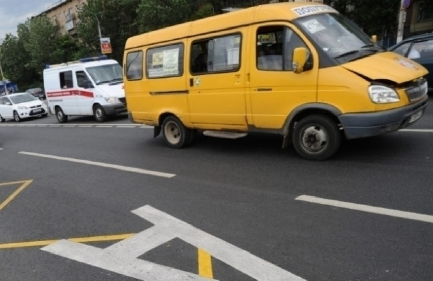 В ДТП в Ставрополе попал общественный транспорт