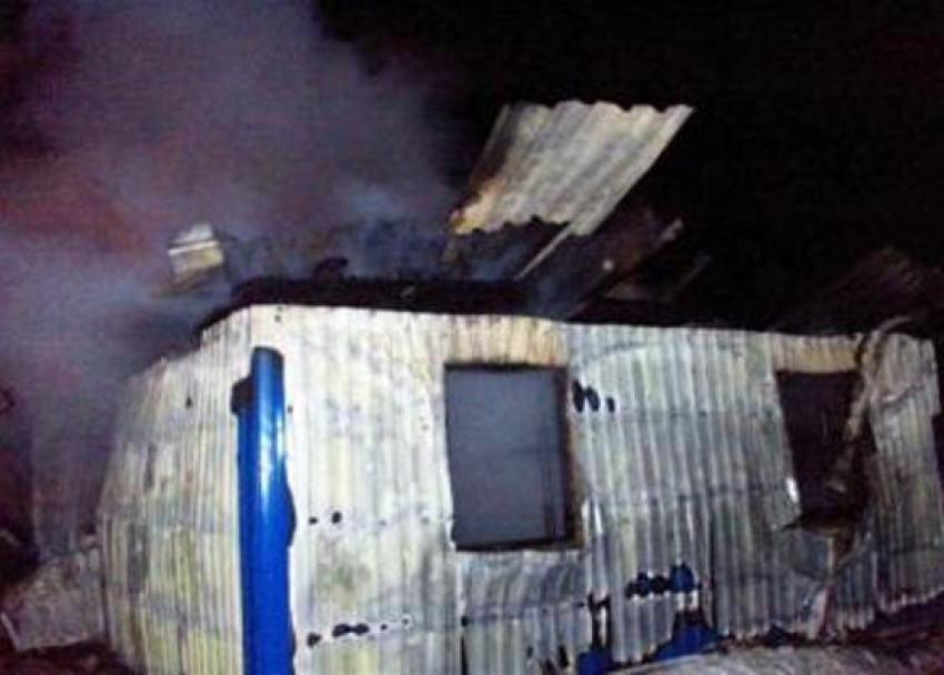 На Ставрополье сгорел продовольственный магазин
