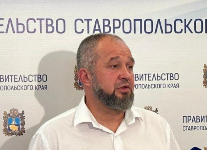 Незаделанные ямы краевого миндора: ставропольцы вынесли вердикт работе дорожной отрасли в 2025 году