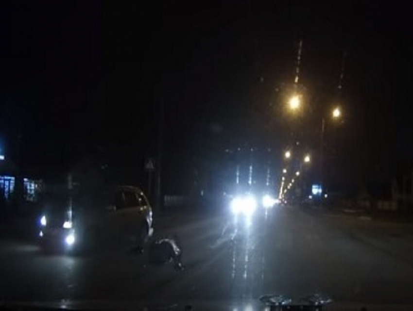 Появилось видео того, как в Михайловске была сбита девушка-пешеход