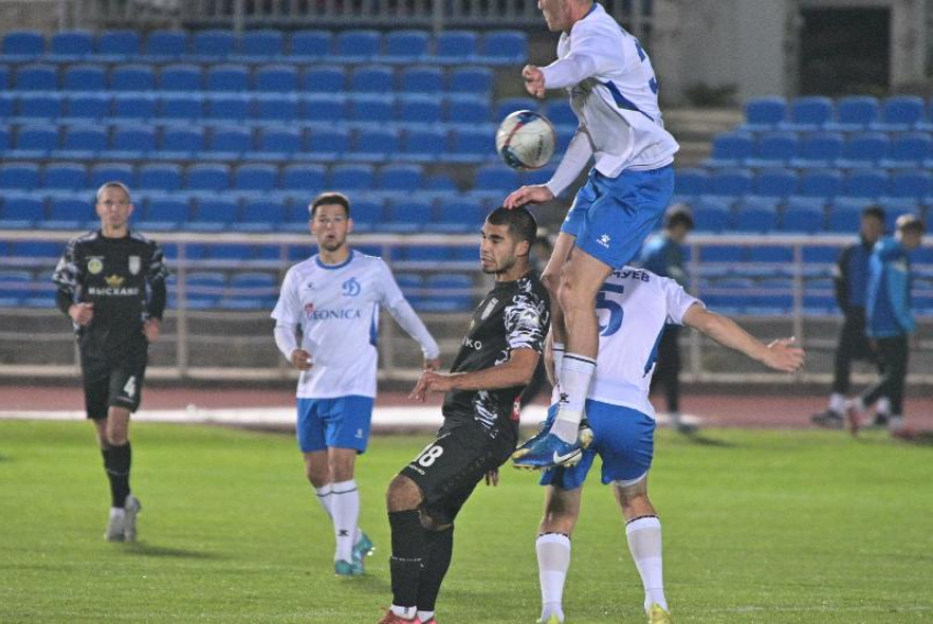 Два разных тайма и «сухой» итог: динамовцы в Ставрополе поделили очки с кубанскими футболистами