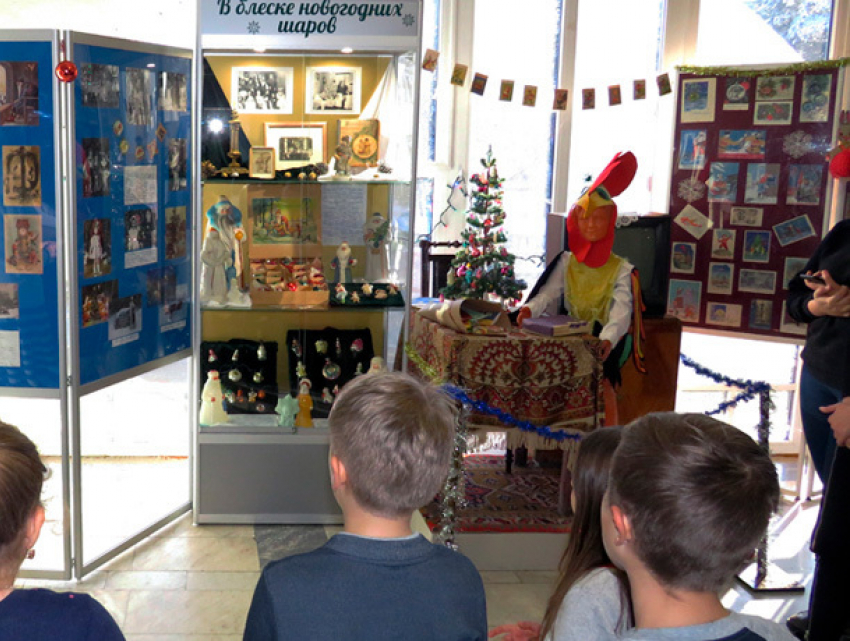 Выставка новогодних шаров проходит в Ставрополе