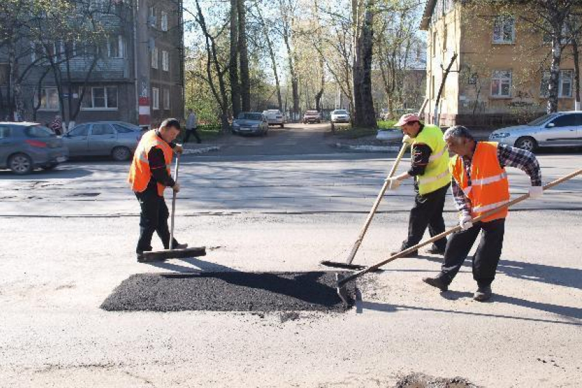 Масштабный ремонт дорог за 116 млн рублей начался в Пятигорске