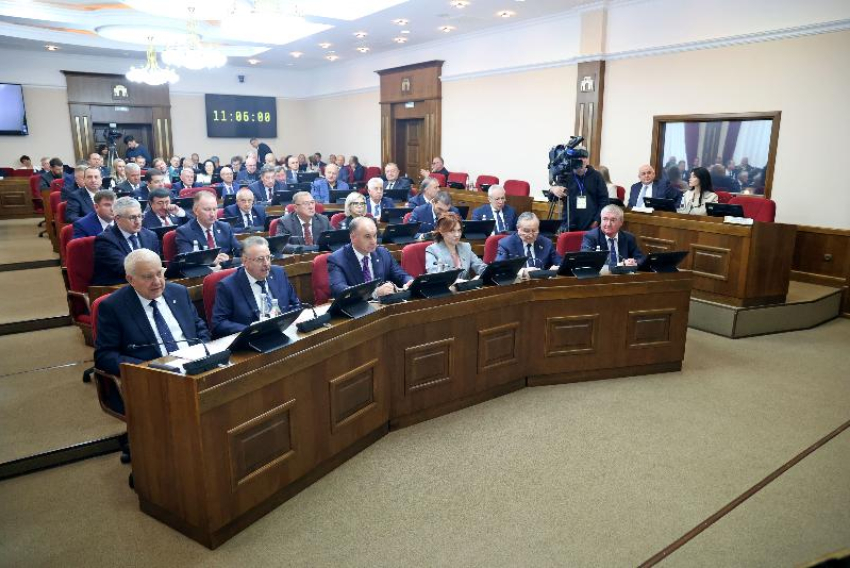 В думе Ставрополья восьмого созыва сформировали составы комитетов: кто за что будет отвечать следующие пять лет