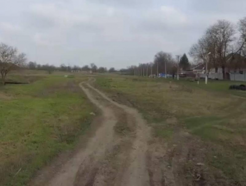 Александр Бастрыкин взял на контроль проверку информации о разбитой дороге в хуторе Ставрополья