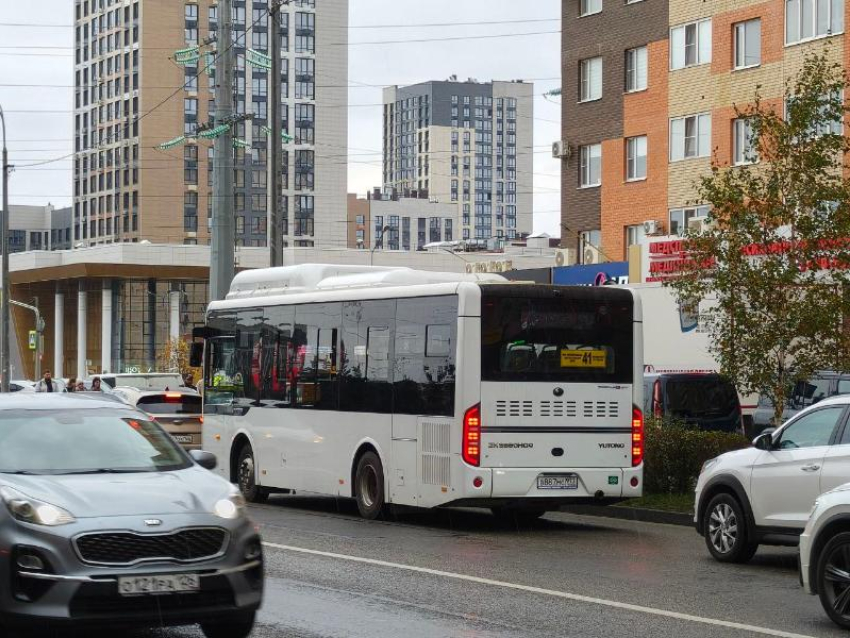 Вечерние семибалльные пробки сковали дороги в Ставрополе