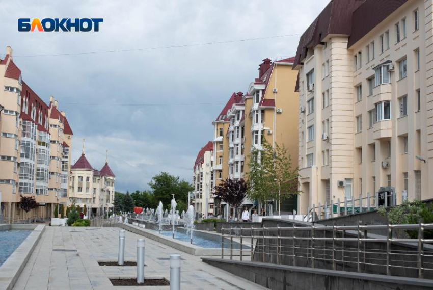 Центр Ставрополя перекопают ради новой плитки и парковок за 6,8 миллиона рублей