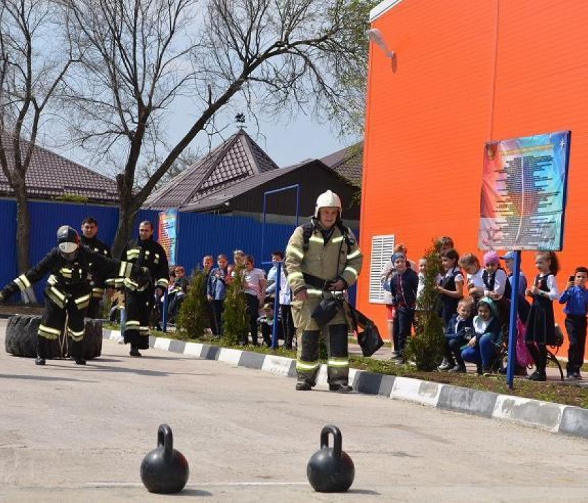Соревнования по силовому многоборью устроили Ставропольские пожарные