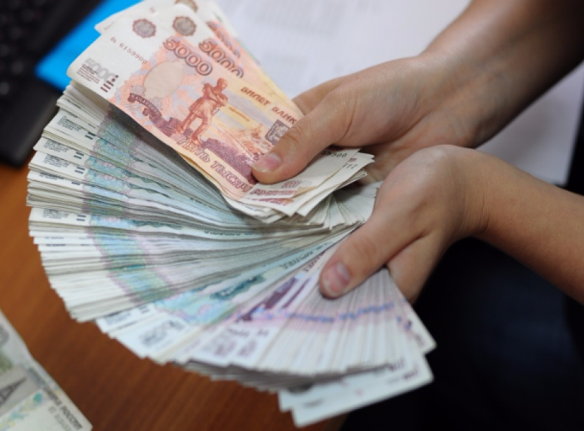 Дело обвиняемой в мошенничестве более чем на 2 млн рублей адвоката направлено прокурору в Пятигорске