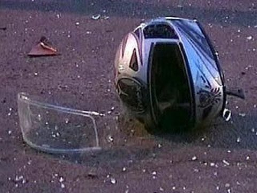 В Пятигорске легковушка врезалась в мотоцикл: байкера увезли в больницу