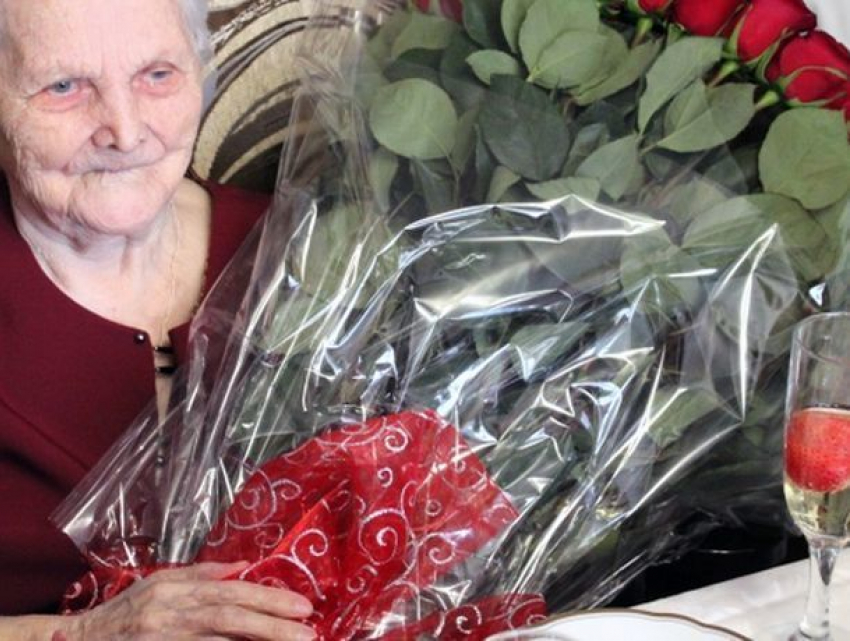 Ставропольчанка, у которой три праправнука, отметила 100-летний юбилей
