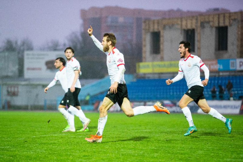 «Прошли сезон на пике»: подводим итоги футбольного года пятигорского «Машука-КМВ»