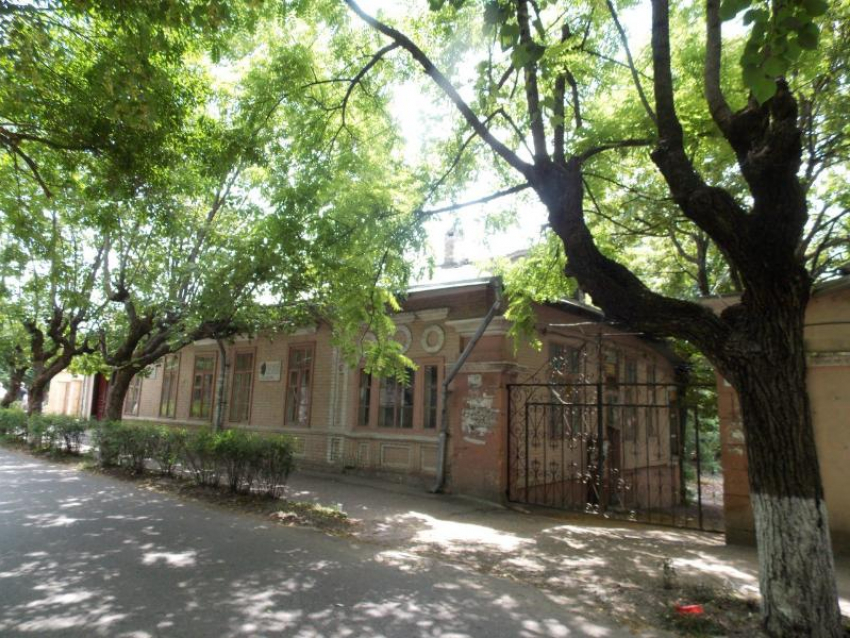 Азиялық әйелді қаптай жақсылап алады