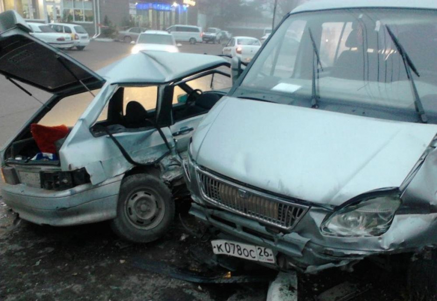 В Пятигорске годовалый ребенок пострадал в ДТП с микроавтобусом