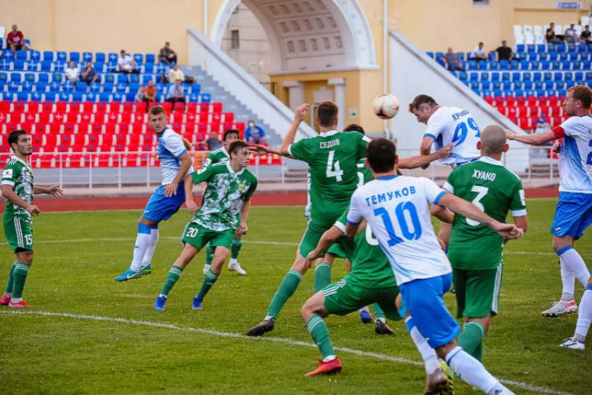 В первом туре первенства России три ставропольских футбольных клуба сыграют на выезде 