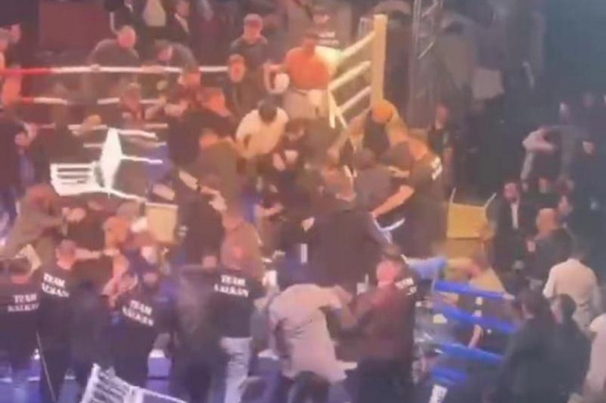 Боксер Сергей Горохов прилетел в Минеральные Воды после массовой драки в Турции