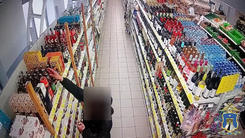 Алкогольный вор-рецидивист украл 5 бутылок виски на Ставрополье