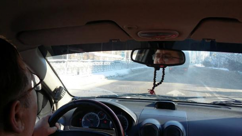 По Ставрополю колесит такси-караоке