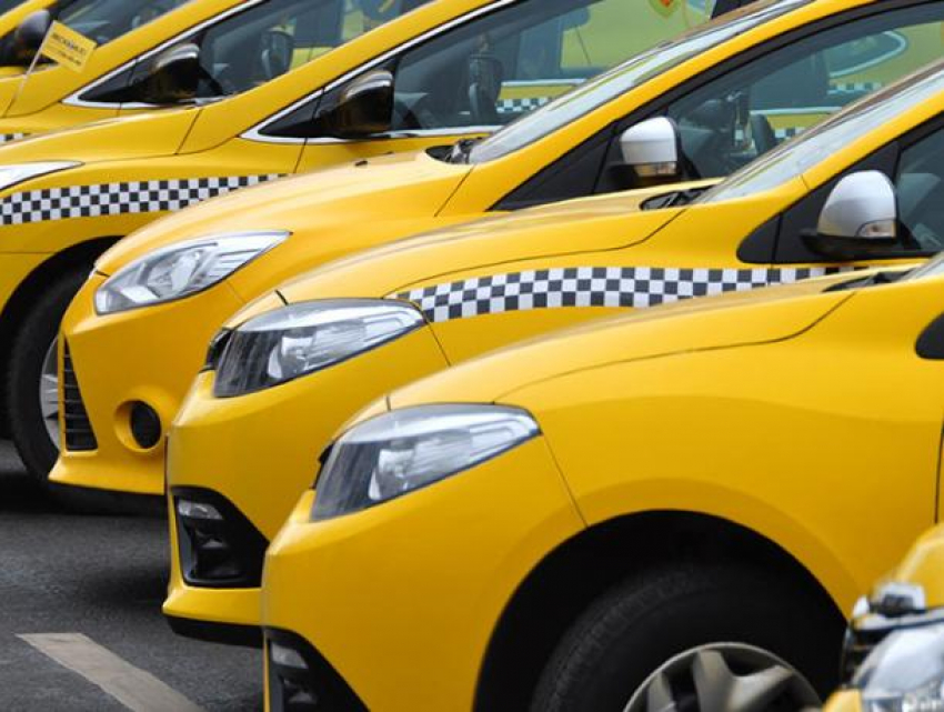 Ставропольские таксисты начнут платить пассажирам за причиненный вред