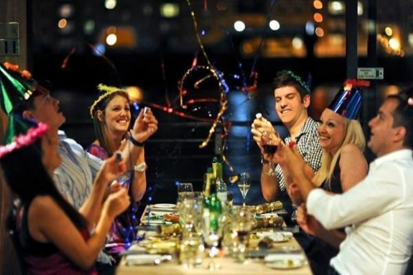 Стоимость новогоднего ужина в ресторане увеличилась на Ставрополье