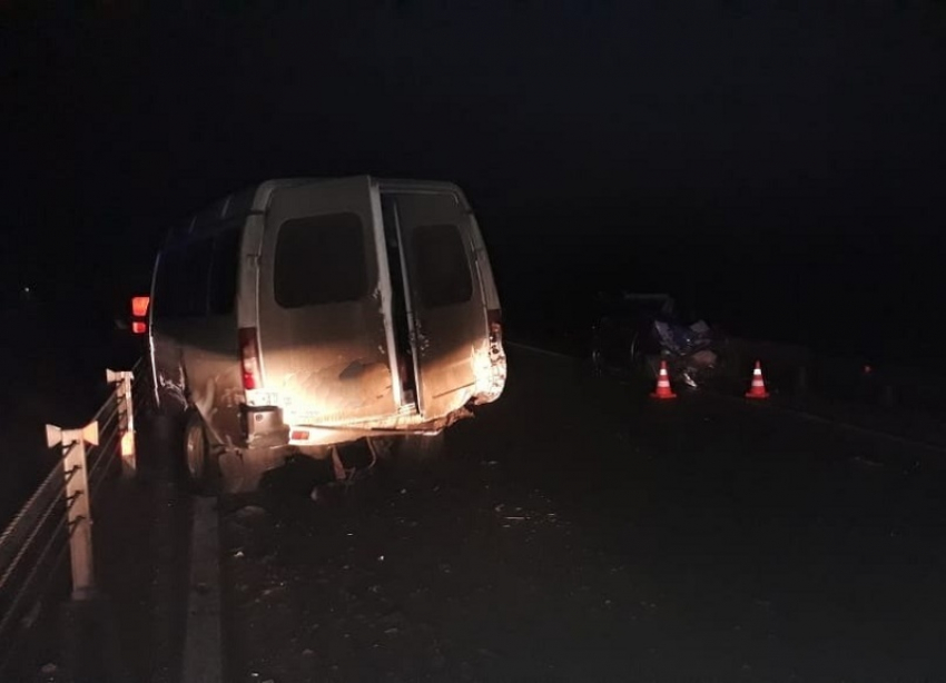 На Ставрополье водитель врезался в маршрутку с пассажирами
