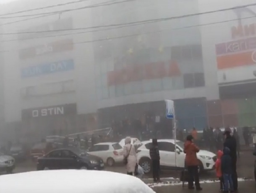 Посетителей торгового центра «Москва» срочно эвакуировали в Ставрополе 