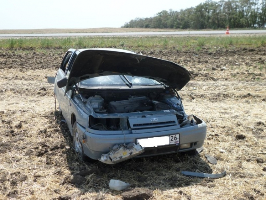 Автомобиль перевернулся в Изобильненском районе: погиб водитель