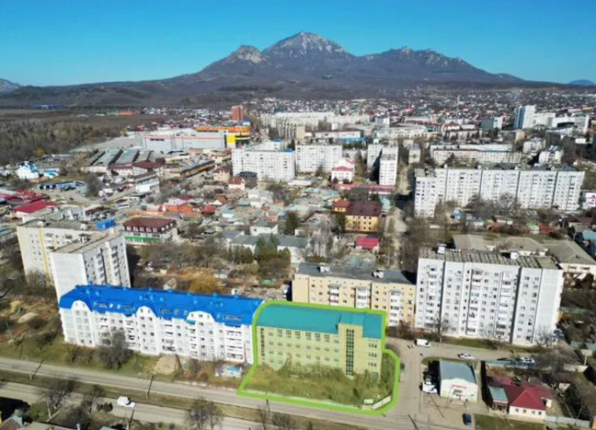 Бывшее здание СКФУ в центре Пятигорска продают почти за 100 миллионов рублей 