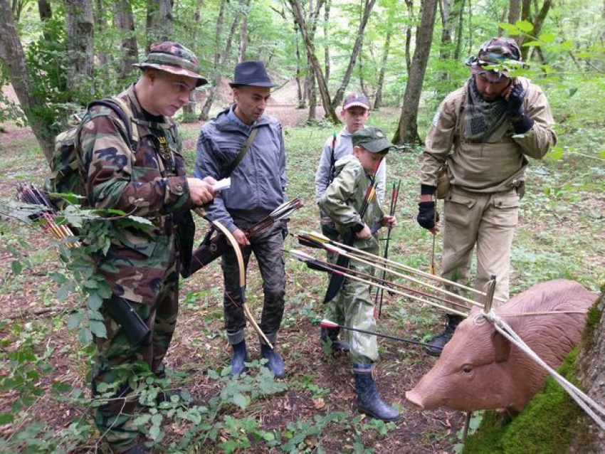 Необычных кабана и медведя расстреляли из лука под Бештау