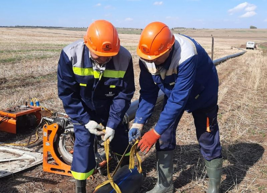 В Петровском округе крайводоканал меняет 2 км старой магистрали