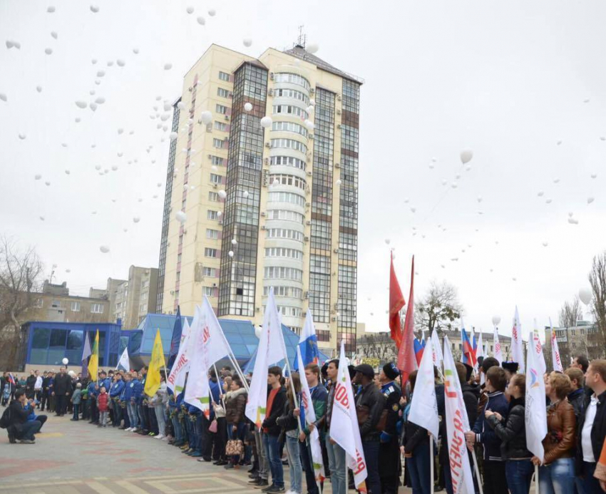 Жертв прошлого теракта вспоминали на митинге в Ставрополе