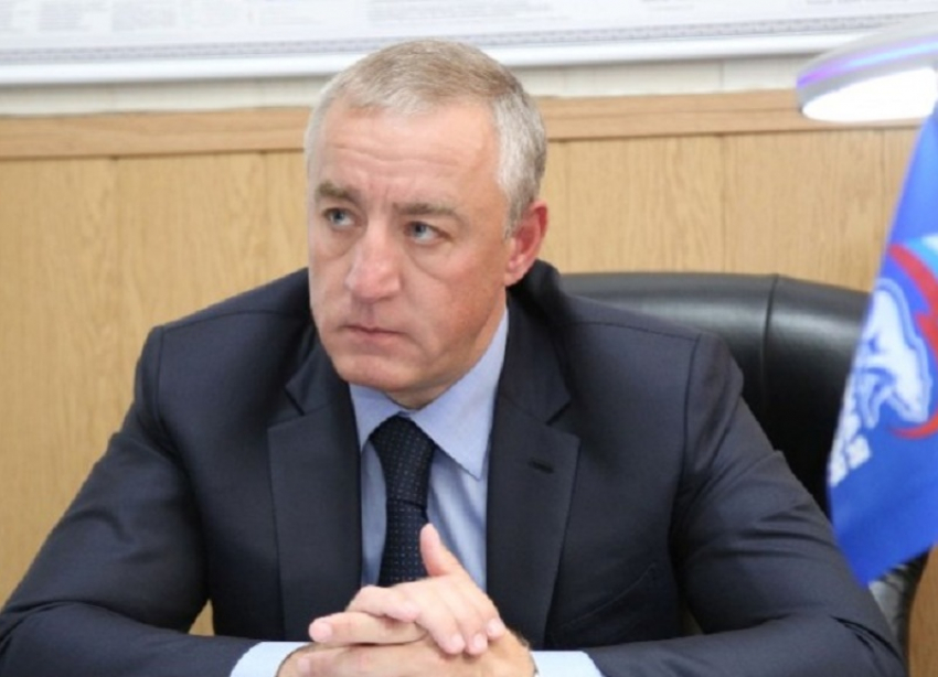 В Ставрополе началось слушание уголовного дела в отношении экс-мэра Пятигорска Льва Травнева