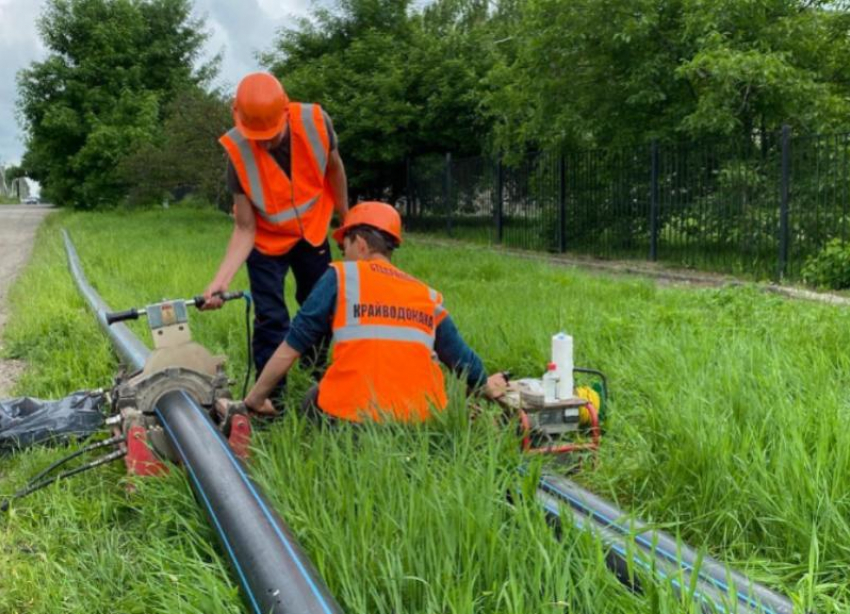 Ставрополькрайводоканал проводит капитальный ремонт водопроводных сетей в селе Марьины Колодцы 